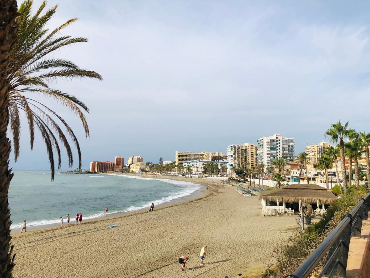 Luxury Beachfront Apartment In Benalmadena Costa Exterior photo